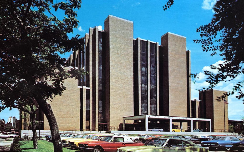 Postcard showing the exterior of the Illinois Masonic Medical Center, Chicago.